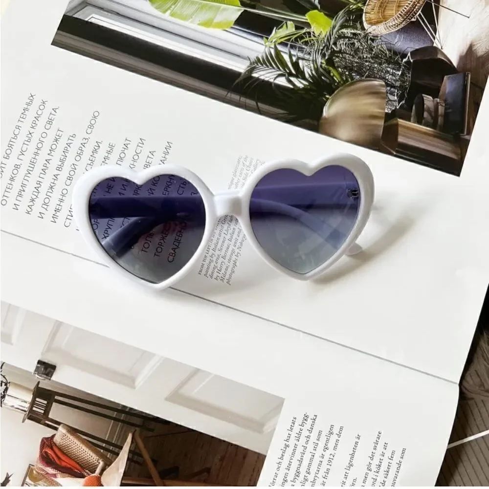 True Love Sunnies heart sunglasses glasses ❤️